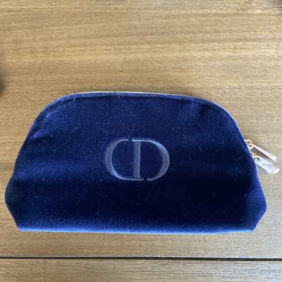 Christian Dior CD Logo Navy Blue Velvet Cosmetic Makeup Zip Bag Pouch NEW NWOT - Picture 1 of 7